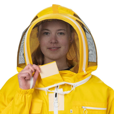 bee suit cotton yellow Safta Bee Yellow Jacket Beekeeping Suit, designed for optimal sting protection and comfort, featuring a breathable mesh and non-flammable fencing veil for professional beekeepers.
