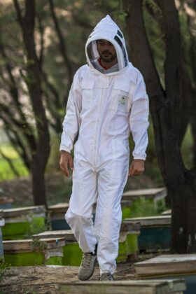 Details about   Ultra Ventilated 3 Layers Pilot Beekeeping Suit Extra Ordinary Features Size L 